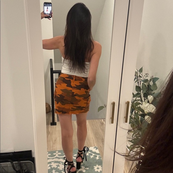 Garage size Small orange denim stretchy Camouflage Skirt with cargo pockets - Picture 12 of 17